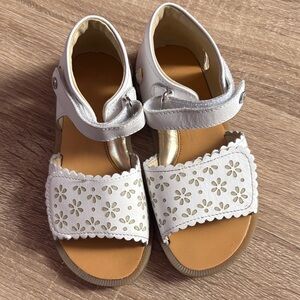 Naturino White Girls' Floral Cutout Sandals with Gold Accents
